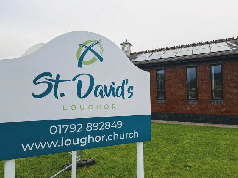 St David, Loughor.jpg